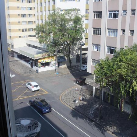 Apartamento Central Proximo A Rodoviaria E Faculdades Curitiba Eksteriør billede
